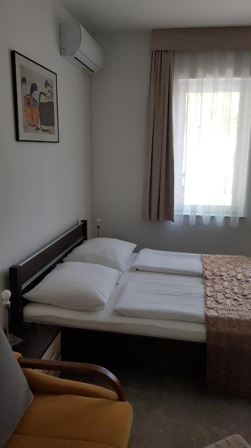 Aquarius Vendeghaz Hotel Szeged Eksteriør billede