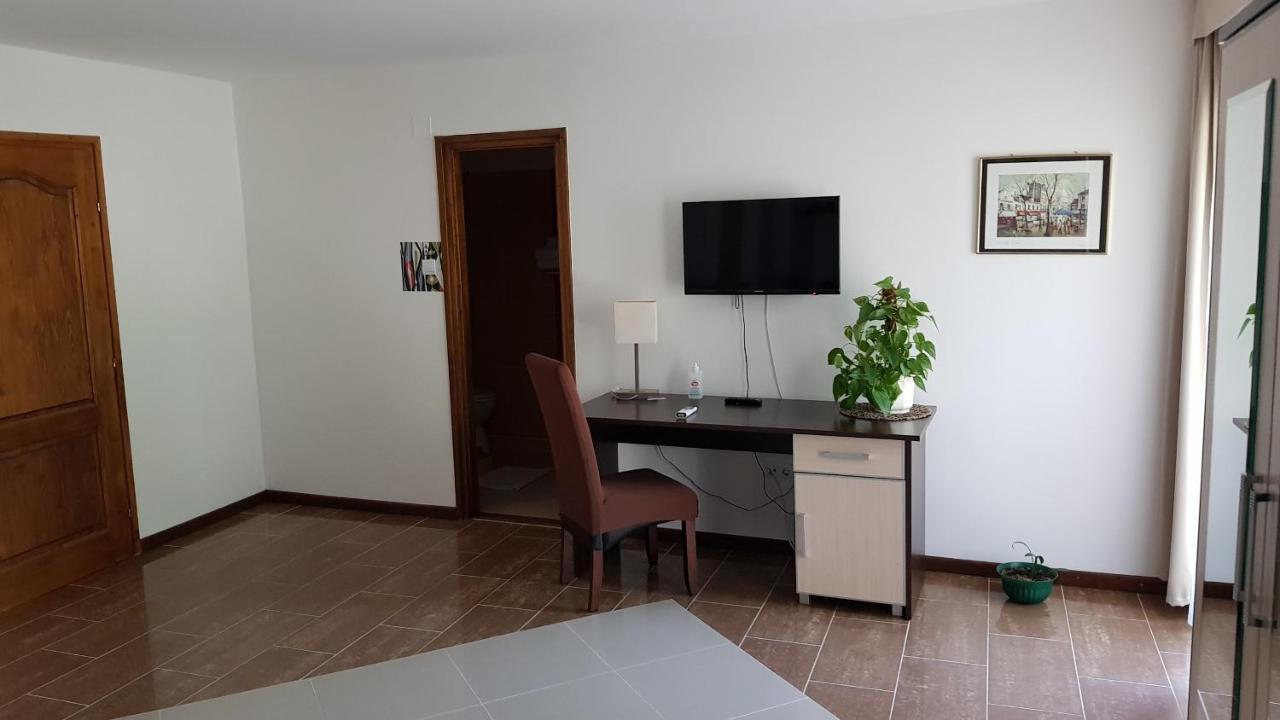 Aquarius Vendeghaz Hotel Szeged Eksteriør billede