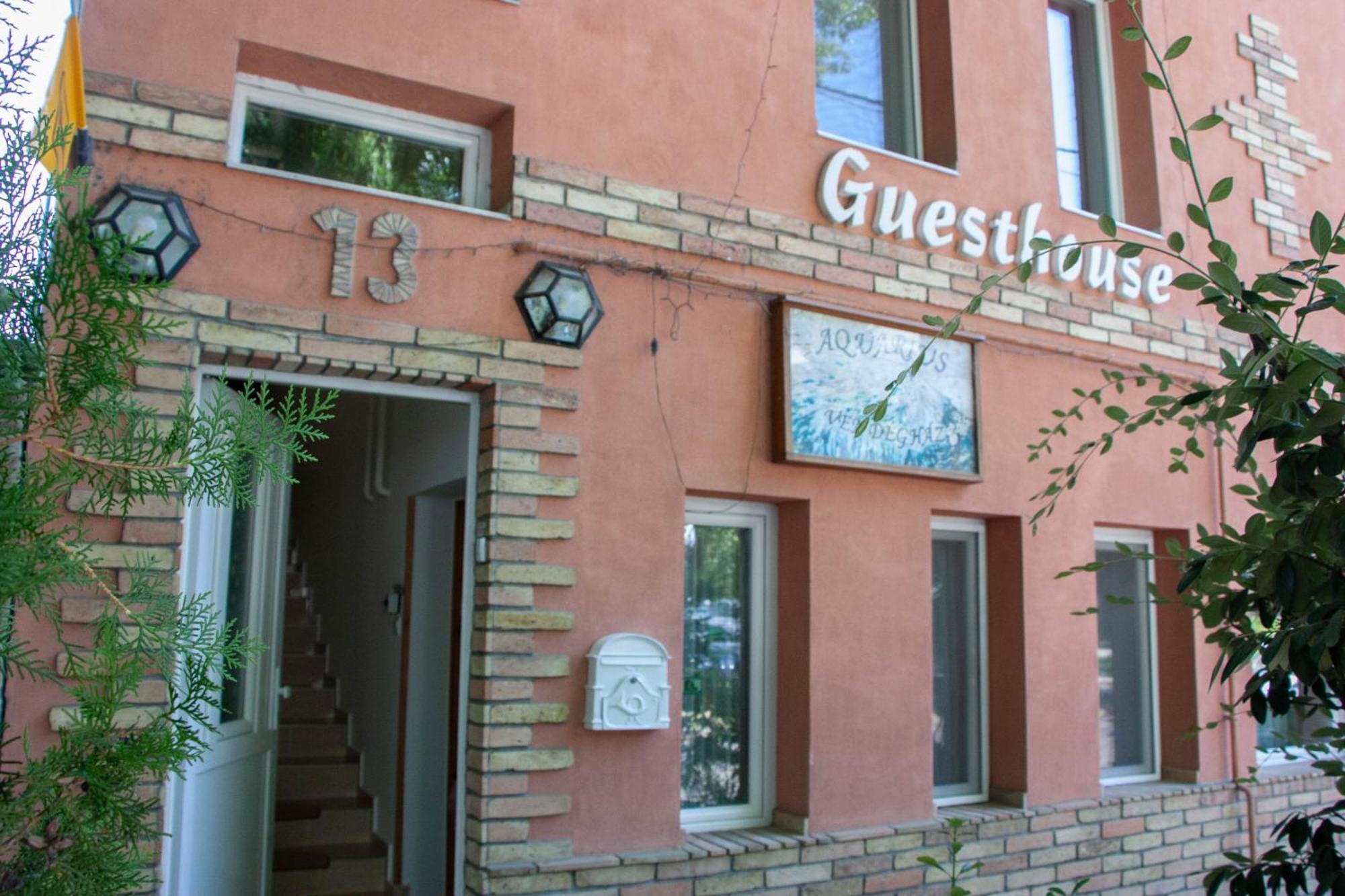 Aquarius Vendeghaz Hotel Szeged Eksteriør billede