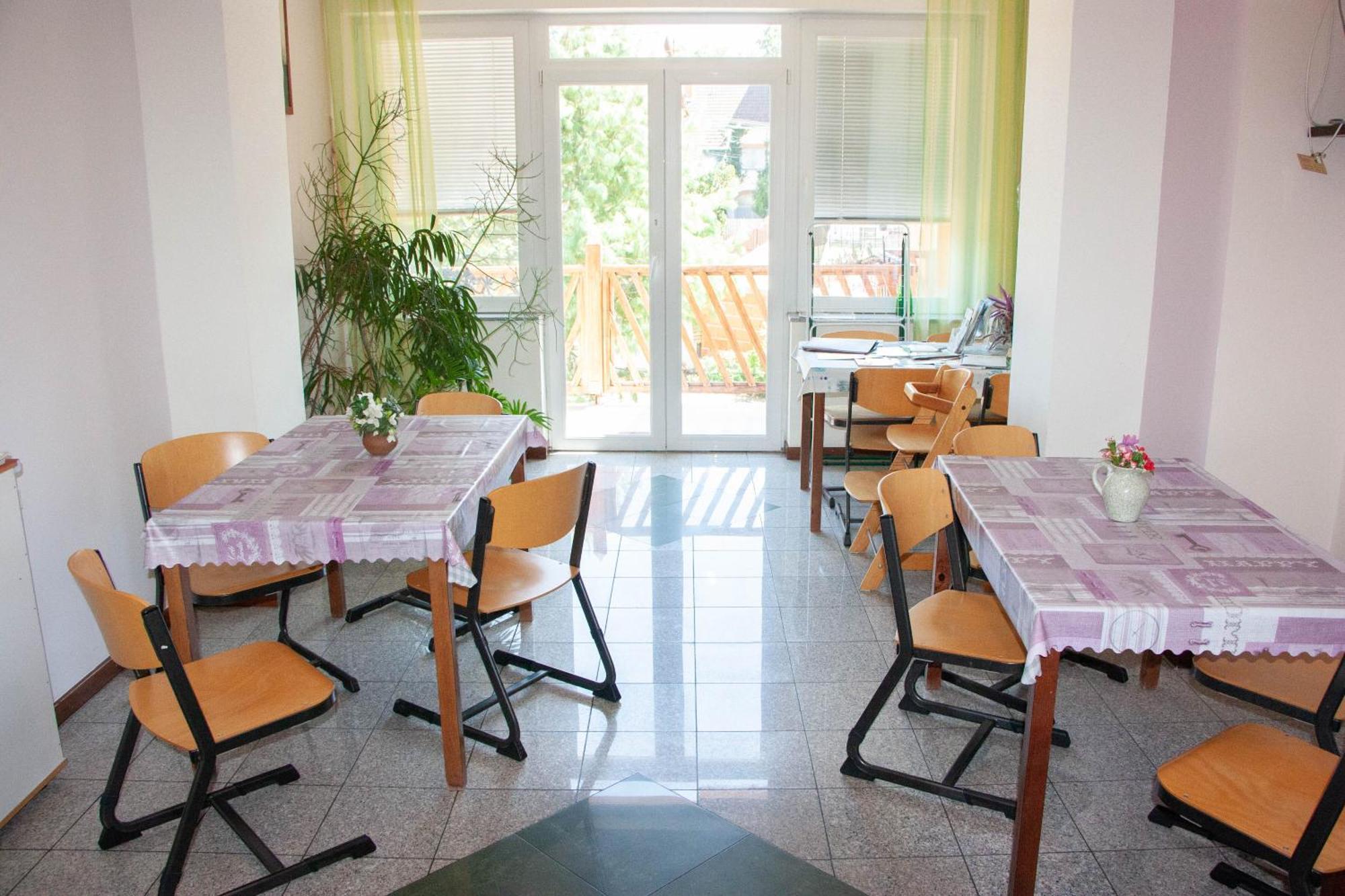 Aquarius Vendeghaz Hotel Szeged Eksteriør billede
