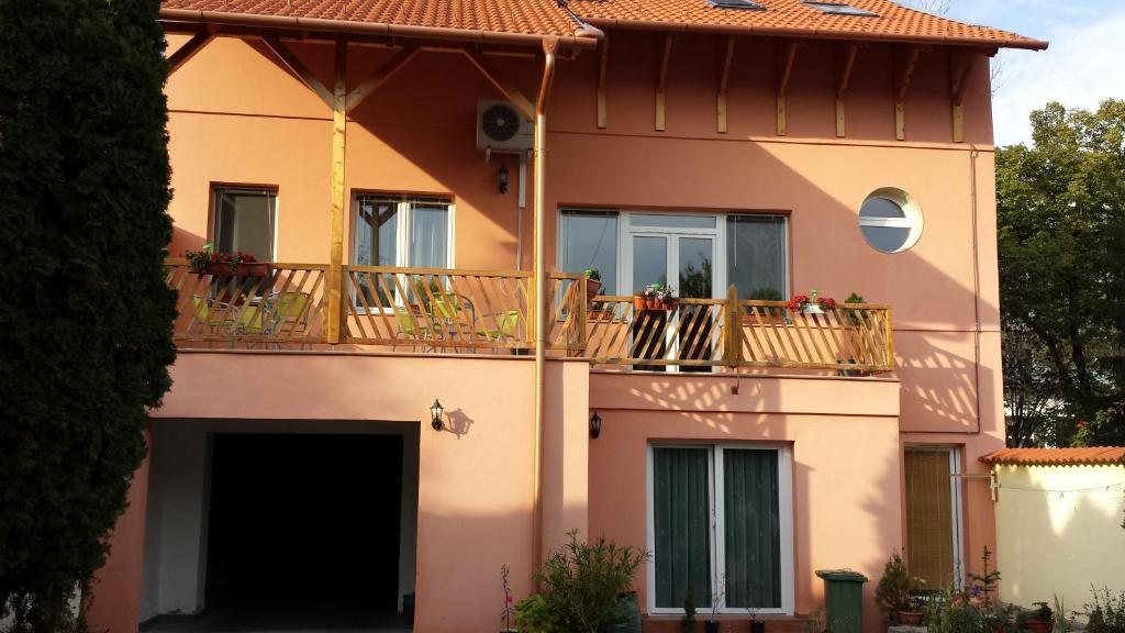 Aquarius Vendeghaz Hotel Szeged Eksteriør billede