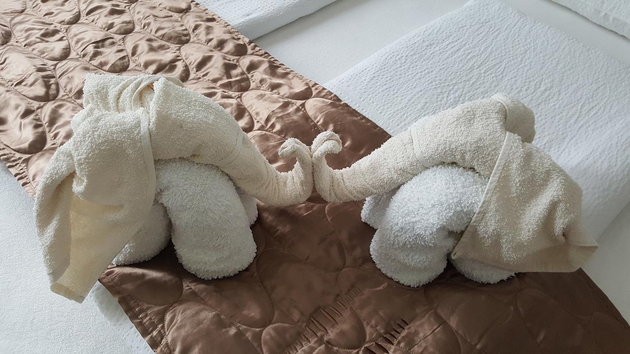 Aquarius Vendeghaz Hotel Szeged Eksteriør billede